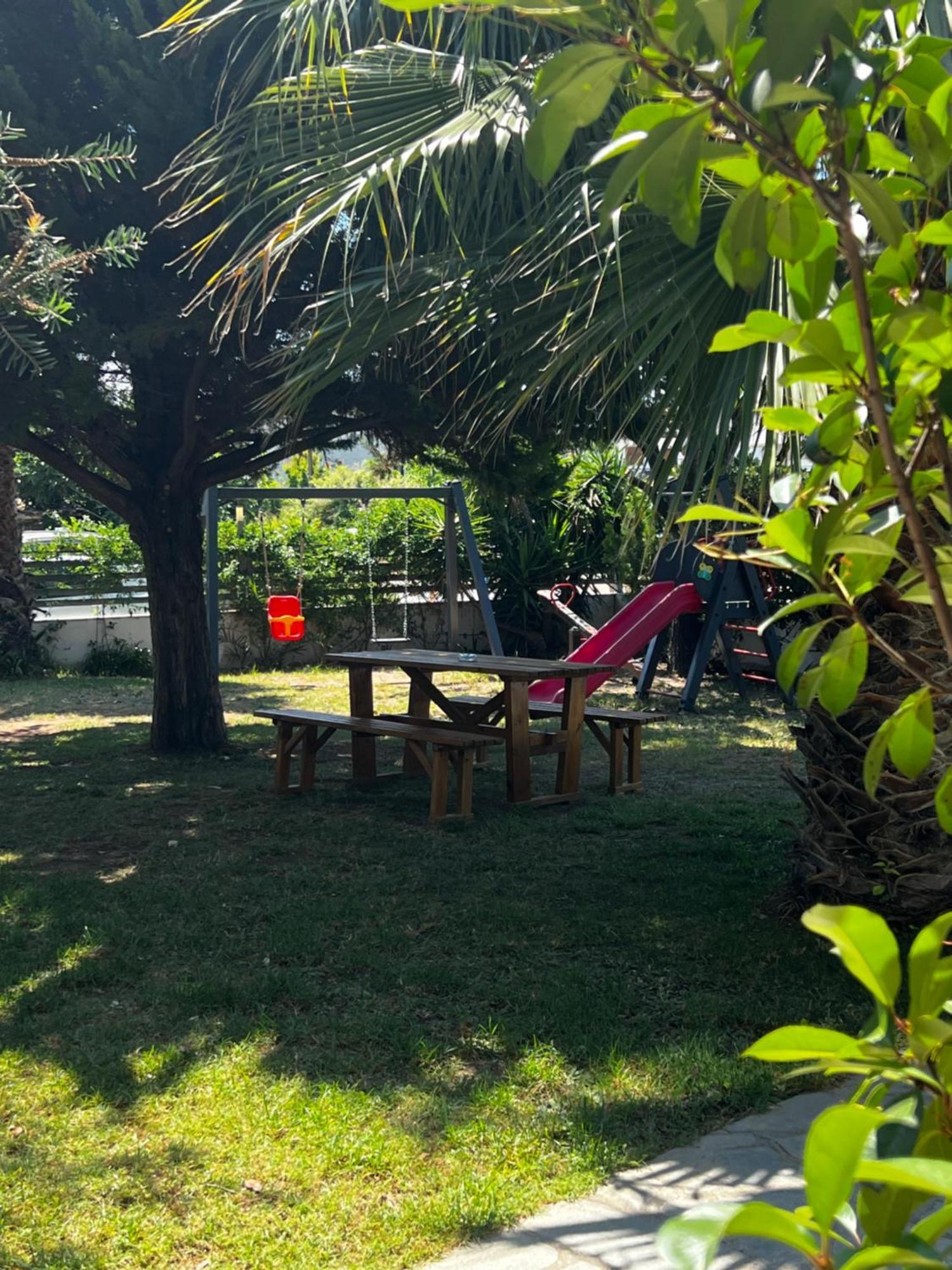 Nikiti Holidays Exterior foto
