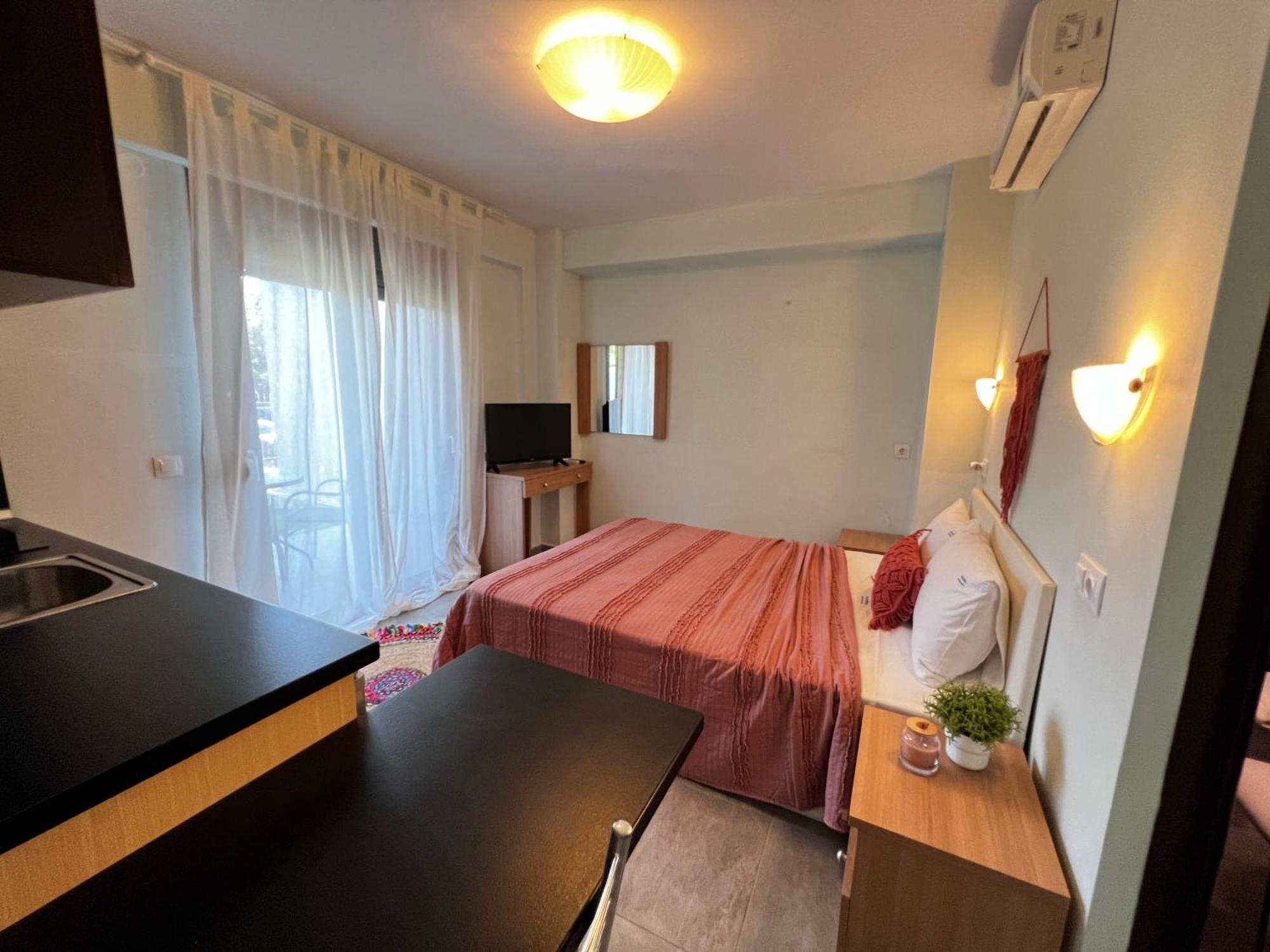 Nikiti Holidays Quarto foto