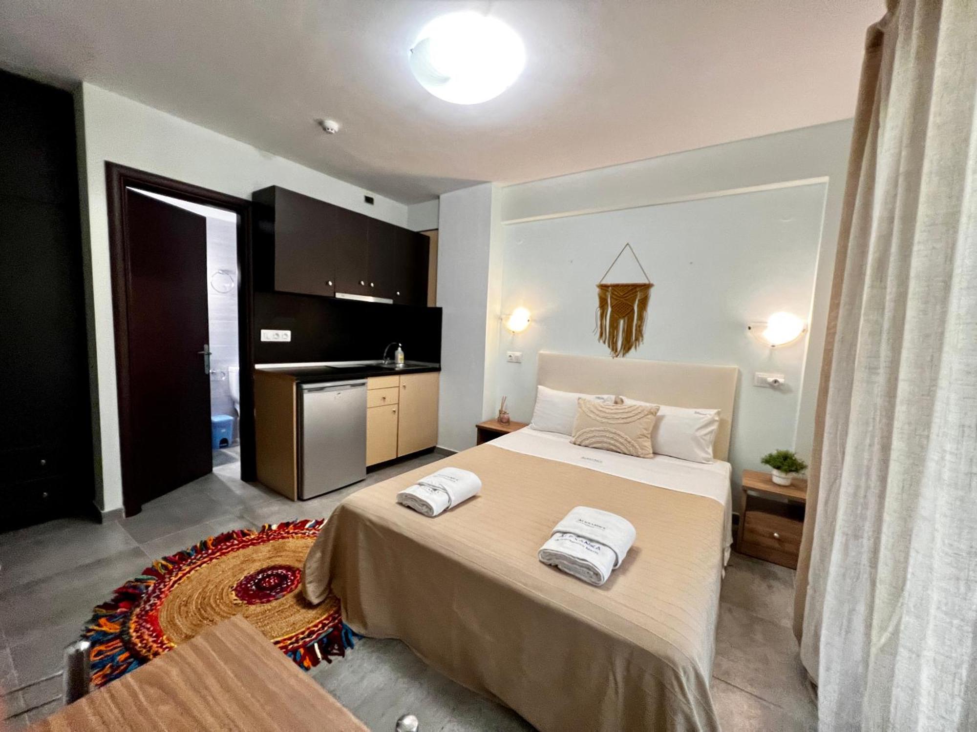 Nikiti Holidays Quarto foto